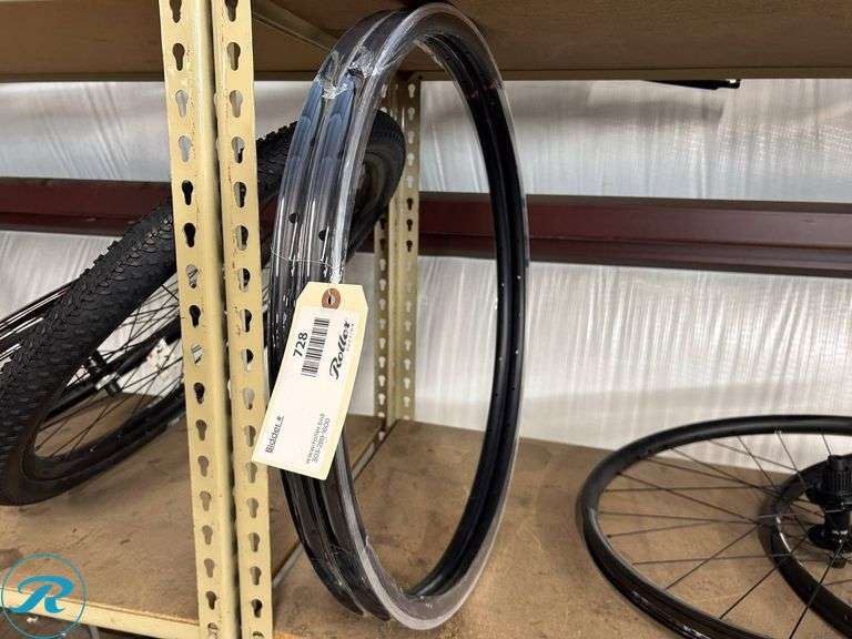 (2) G03M 32-Hole Black Bicycle Rims - Roller Auctions