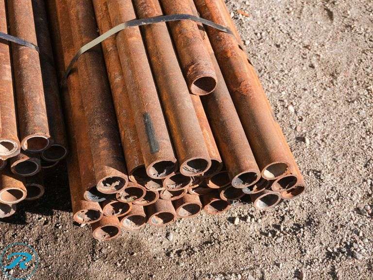 (30) 9' Metal Livestock Fencing Posts, 2 3/8" - Roller Auctions