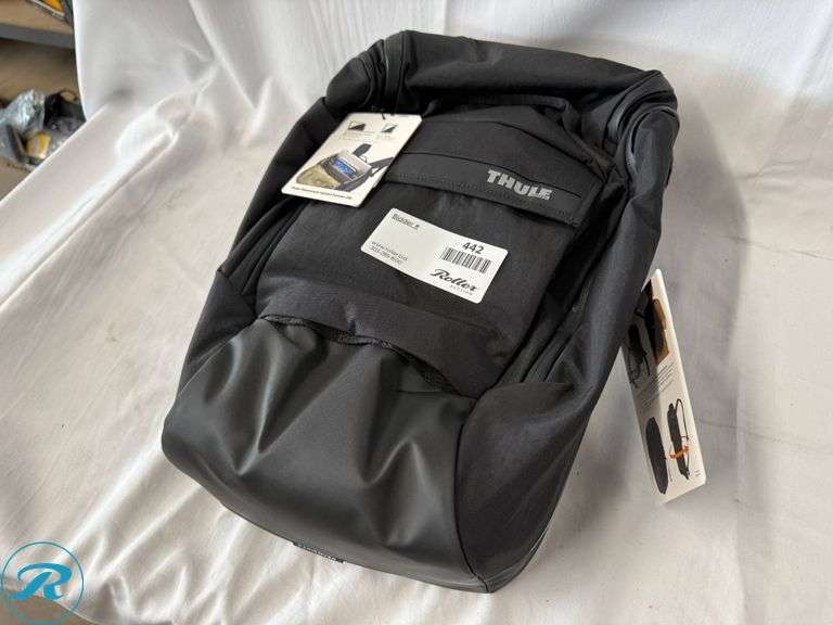 Thule Paramount Hybrid Pannier Bag - Roller Auctions
