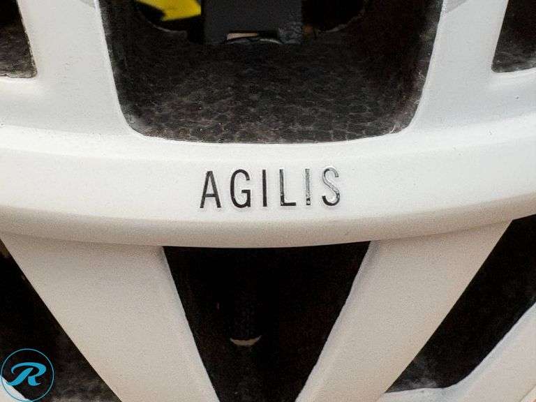 Giro Agilis MIPS Helmet, White, Size Small (51-55 cm) - Roller Auctions