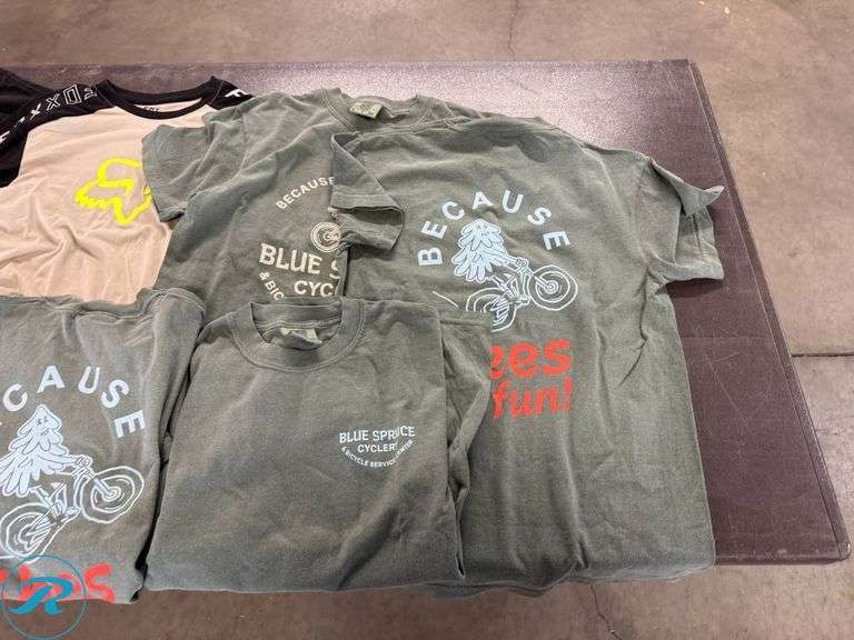 (8) Men’s Cycling T-Shirts/Long Sleeve Shirts, Size XS/S - Roller Auctions