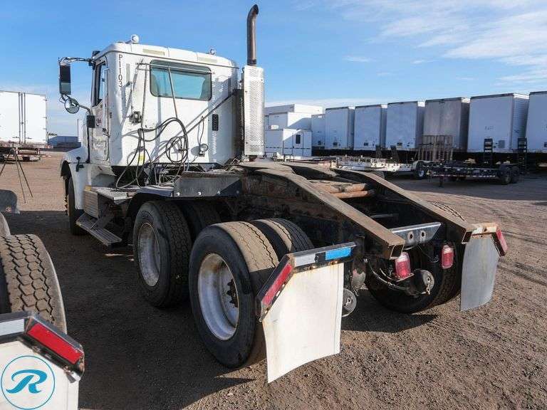 2010 International PayStar 5900i T/A Truck Tractor - Roller Auctions