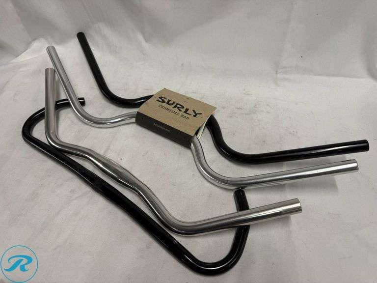 (4) Bicycle Handlebars - Roller Auctions