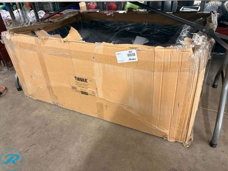 Thule 4-Tier Cargo Display PRO2046-1 - Roller Auctions