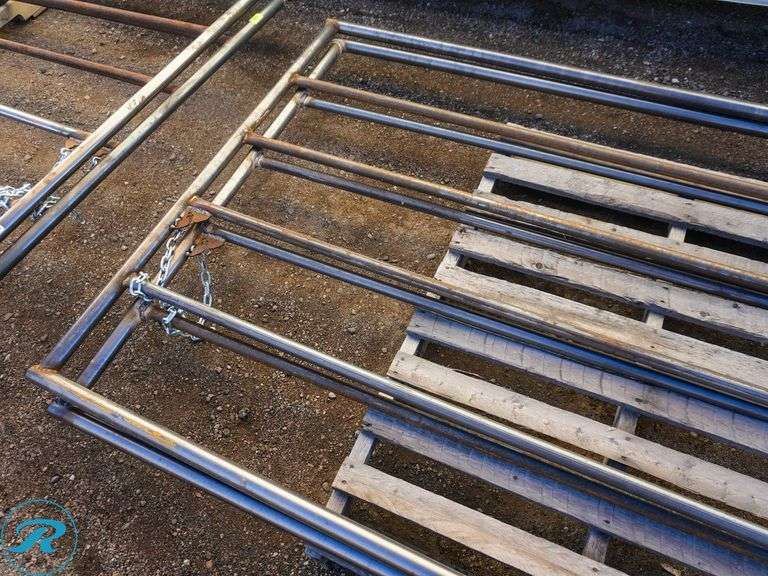 (2) Metal 8' Livestock Gates - Roller Auctions