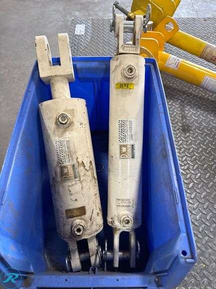 (2) Prince Hydraulics Cylinders