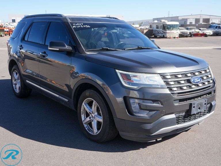 Interesting Ford Explorer Xlt 4wd 2017 Pictures
