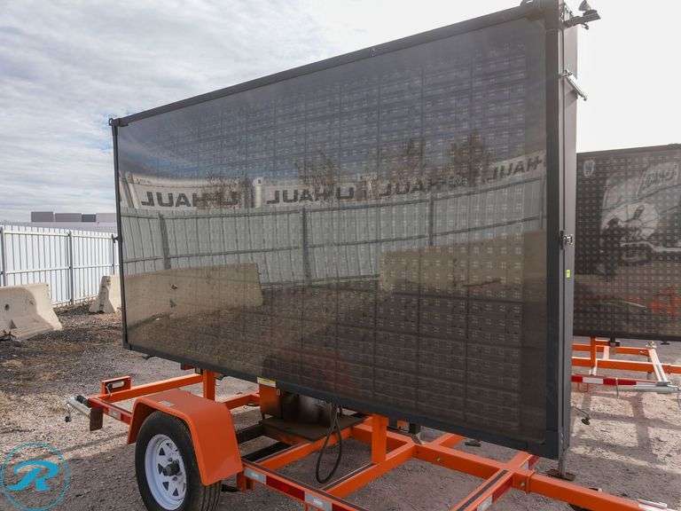 2019 Wanco WTMMB Towable Message Board - Roller Auctions