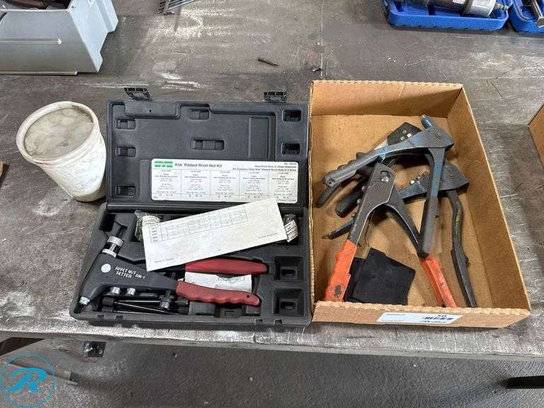 Rivet Tools and Marson Klik Ribbed Rivet Nut Kit