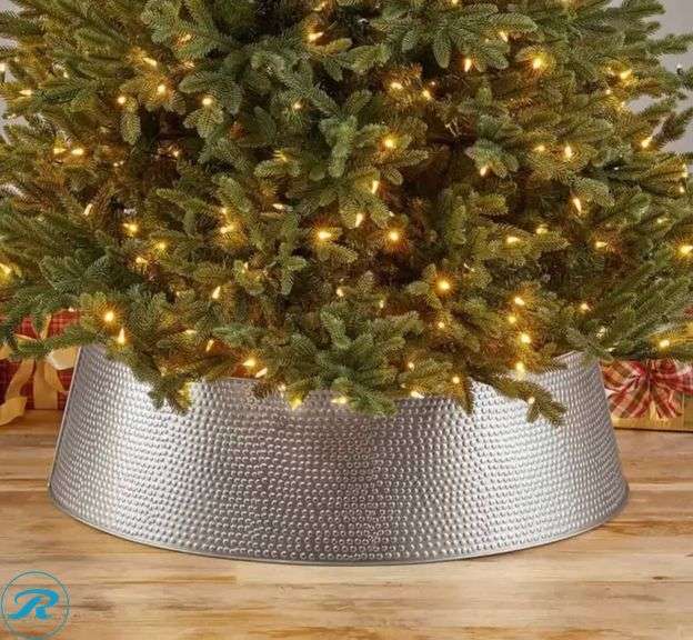 35 Inches 88.9 cm Silver Metal Christmas Tree Skirt - New - Roller Auctions