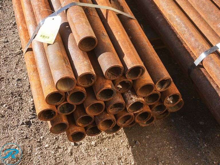 (30) 9' Metal Livestock Fencing Posts, 2 3/8" - Roller Auctions