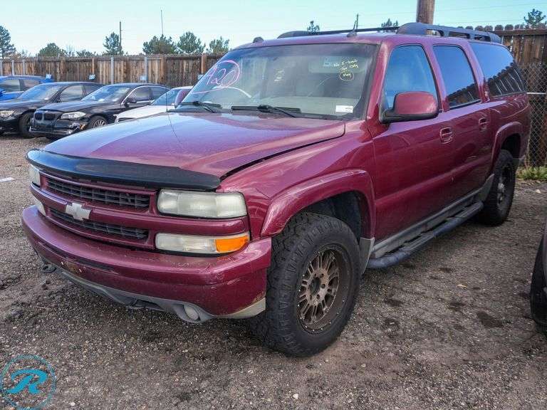2004 Chevrolet Suburban 1500 LS 4WD