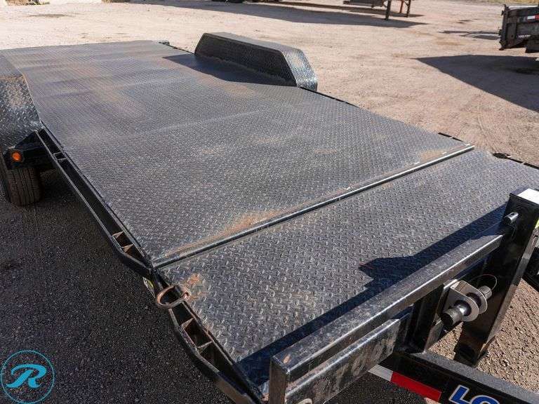 2015 Load Trail TLT18 T/A Tilt Deck Equipment Trailer - Roller Auctions