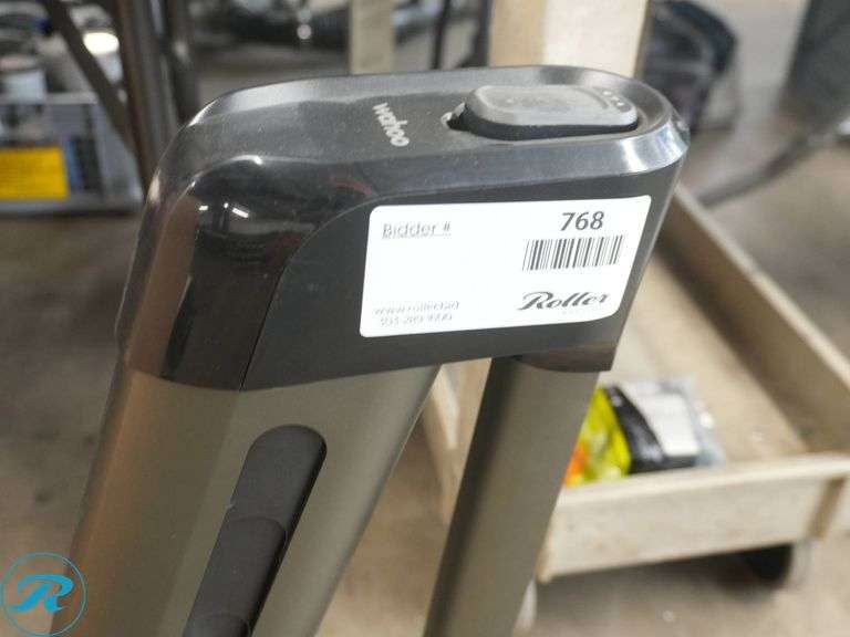 Wahoo KICKR Climb Indoor Grade Simulator (Missing Power Cord) - Roller Auctions