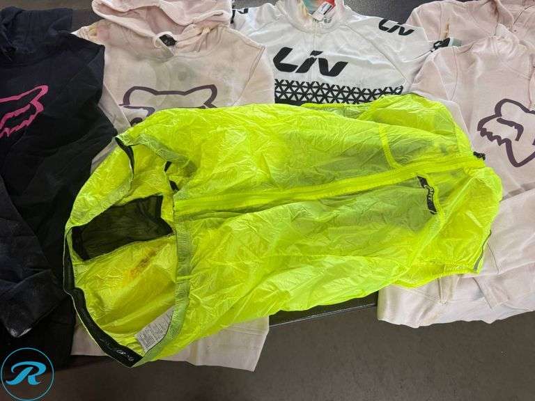 Crate of Fox and Liv Apparel, Assorted Sizes (Stained/Dirty) - Roller Auctions