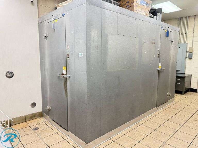 Nor-Lake Combo Freezer and Refrigerator with Self-Contained Compressors and Condensers, 67in x 12ft x 92in