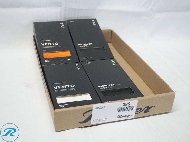 Tray of Fizik Vento and Solocush Tacky Road Bar Tape - Roller Auctions
