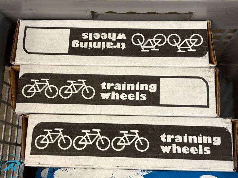 Tub of Training Wheels - Roller Auctions