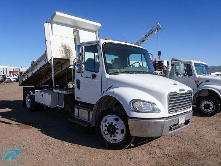 2007 Freightliner Business Class M2 S/A Dump Truck - Roller Auctions