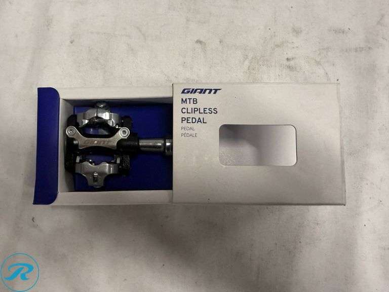 Giant XC Pro Clipless MTB Pedal Set - Roller Auctions