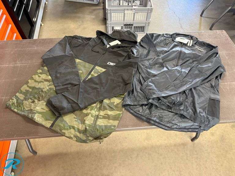 (2) Men’s Windbreakers, Size XL and XXL - Roller Auctions