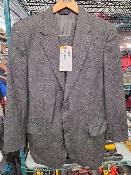 Jos. A. Bank Men’s Gray Herringbone Blazer and Pants