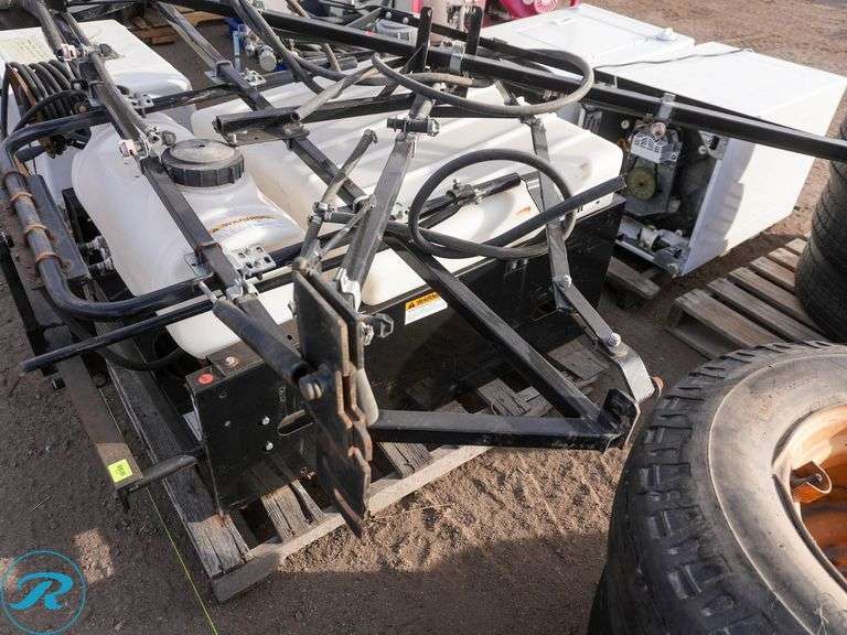 Bobcat Skid Mounted Sprayer, (2) Poly Tanks, Spray Arm (Inoperable, Missing Pump) - Roller Auctions