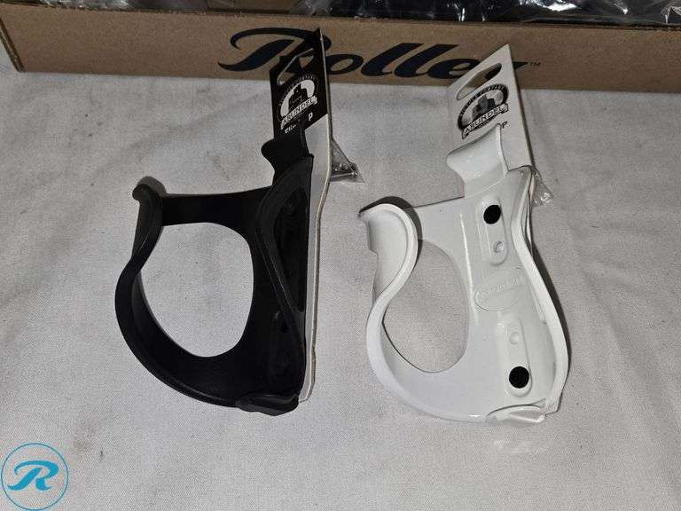 Tray of Bicycle Bottle Cages in Black and White Plastic - Roller Auctions