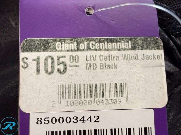 (2) LIV Cefira Women’s Wind Jackets, Size M - Roller Auctions