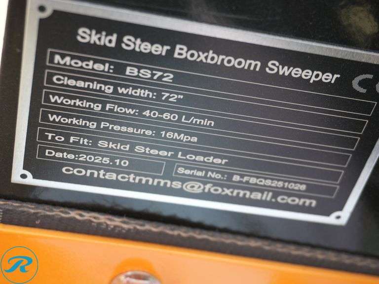 New Giyi GY-BS72 Hydraulic Box Broom Sweeper Attachment to Fit Skid Steer Loader, 72" - Roller Auctions