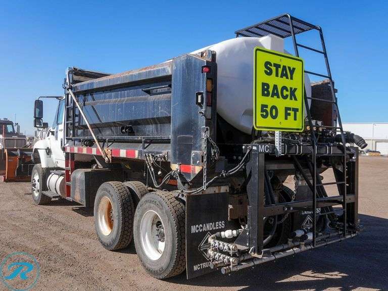 2013  International   Workstar 7500  T/A  Dump Truck - Roller Auctions