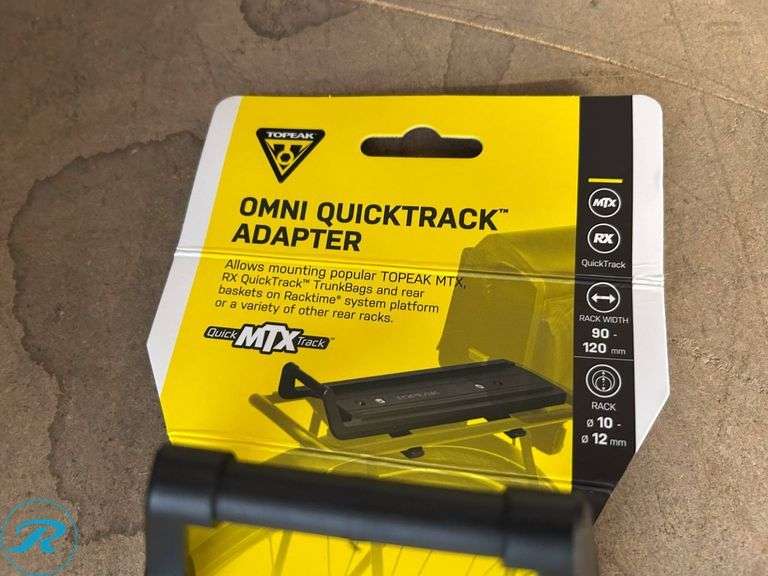 (3) Giant Bicycle Rear Racks with Topeak Omni QuickTrack Adapters - Roller Auctions