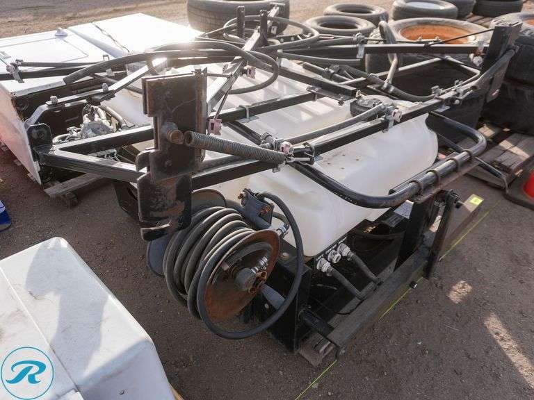 Bobcat Skid Mounted Sprayer, (2) Poly Tanks, Spray Arm (Inoperable, Missing Pump) - Roller Auctions
