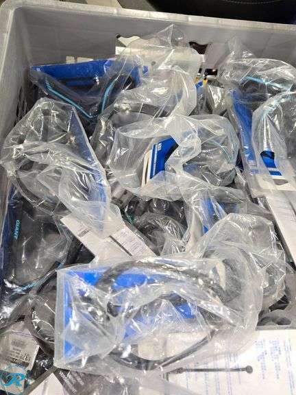 Crate of Assorted Water Bottle Cages - Roller Auctions