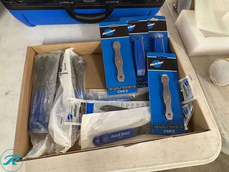 Park Tool Bicycle Maintenance Tools and Accessories - Roller Auctions