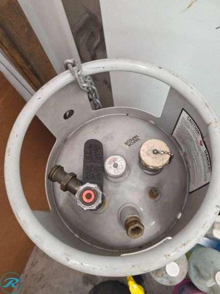 Forklift Propane Tank - Roller Auctions