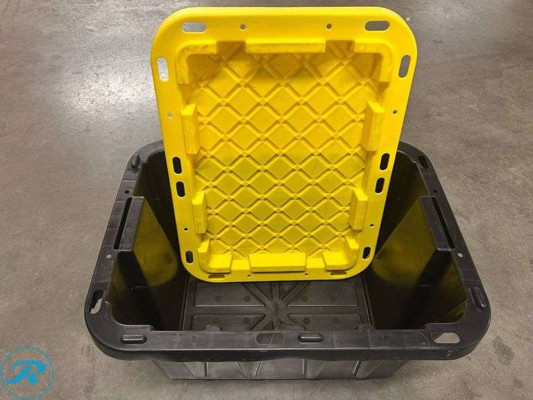(7) HDXTough Totes with Snap-On Lids, 12 gallon - Roller Auctions