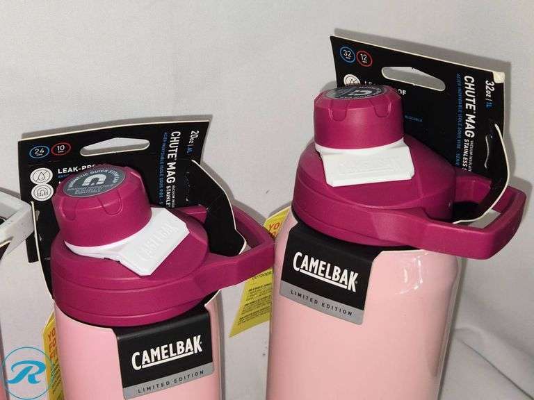 (4) CamelBak Chute Mag Water Bottles, Assorted Colors - Roller Auctions