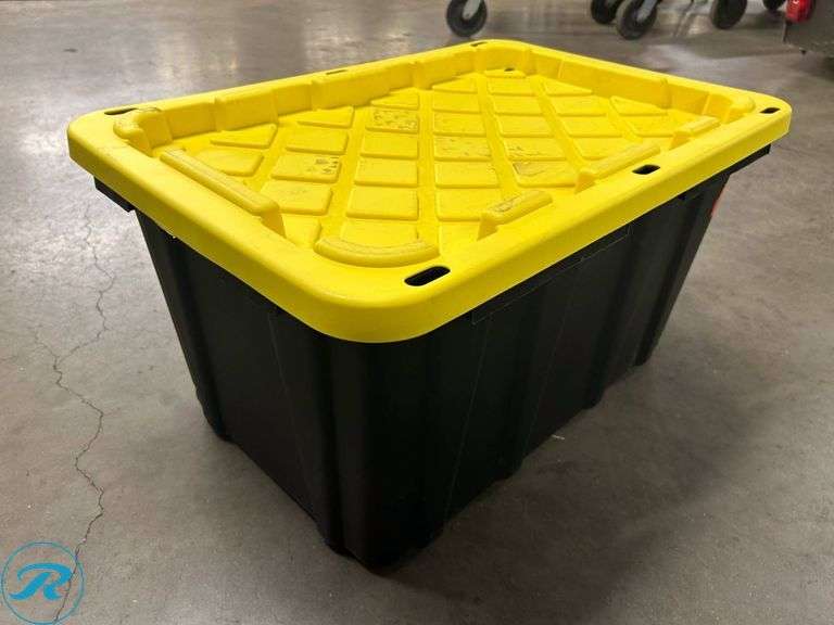 HDX Tough Totes with Snap-On Lids, 17 Gallon and 12 Gallon - Roller Auctions