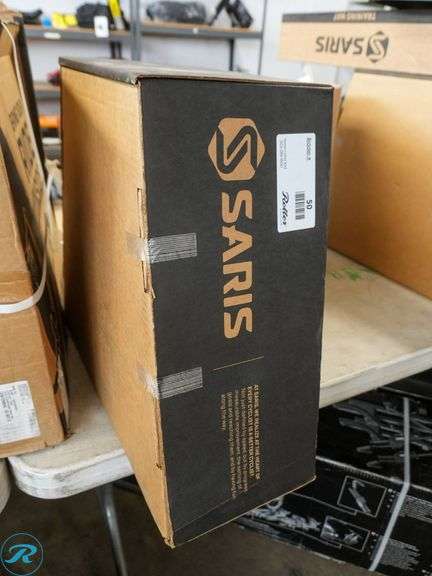 Saris M2 Indoor Bike Trainer With Trainer Accessory Kit - Roller Auctions