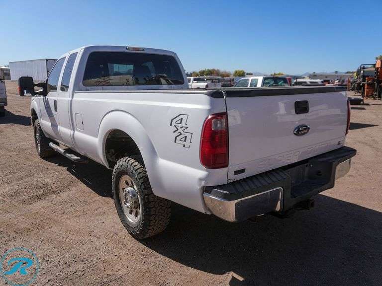 2012  Ford  F250  XL Super Duty  4WD Super Cab  Pickup - Roller Auctions