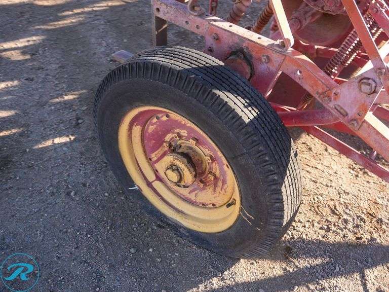 Pull Behind Seeder Attachment - Roller Auctions