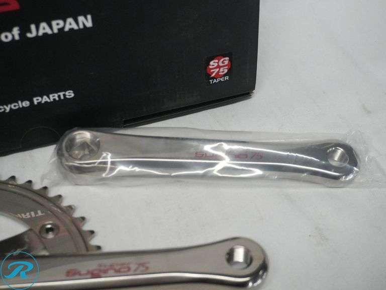 Sugino Super Zen 144 Track Racing Crankset with 46T Chainring - Roller Auctions