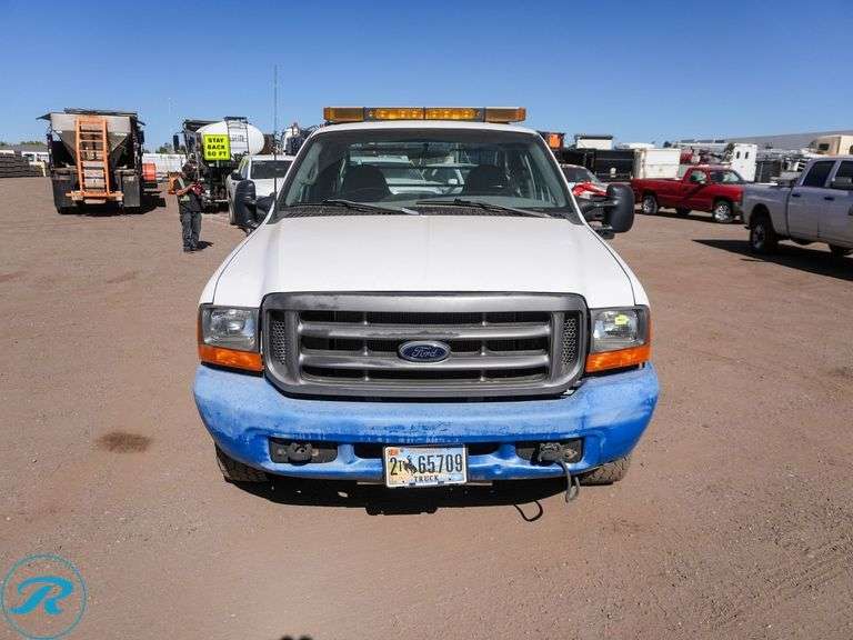 2000 Ford F250XL Super Duty Stakebody Truck - Roller Auctions