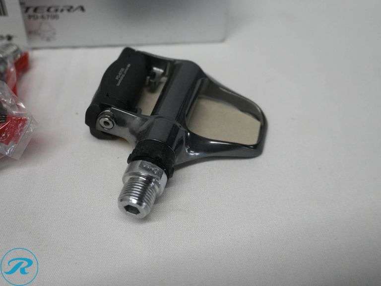 Shimano Ultegra PD-6700 SPD-SL Pedals with Cleats - Roller Auctions