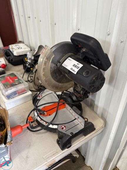 Black+Decker 10-In. Compound Miter Saw, Model M2500BD - Roller Auctions