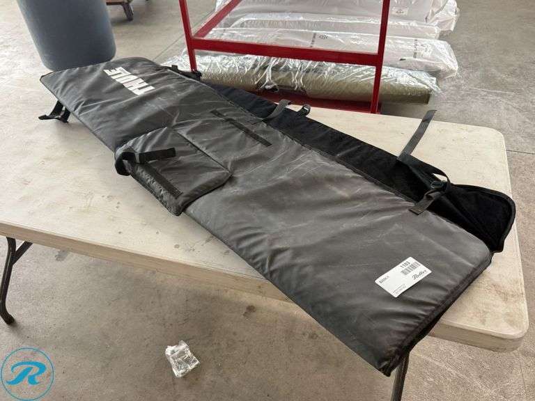 Thule Tailgate Pad - Roller Auctions