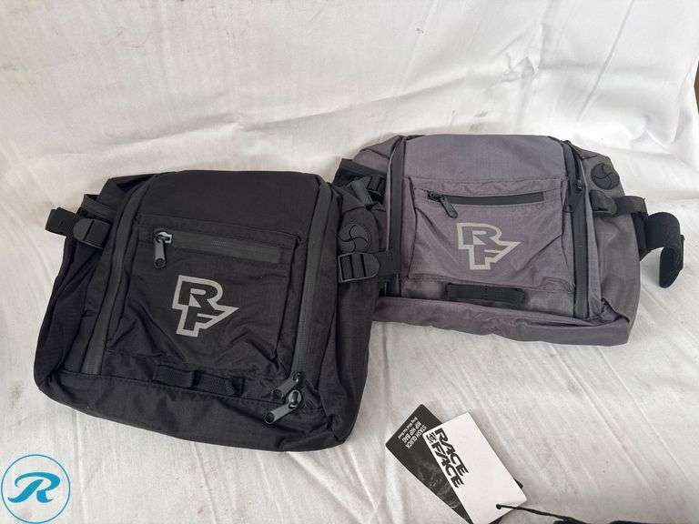 (2)Race Face Stash 3L Hip Bags and (2)Stash Quick Rip Hip Bags, Charcoal and Stealth, OS - Roller Auctions
