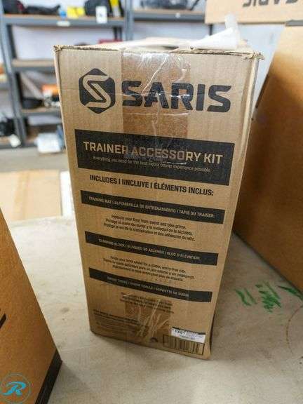 Saris M2 Indoor Bike Trainer With Trainer Accessory Kit - Roller Auctions