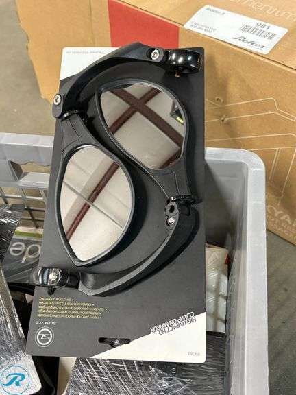 Crate of Cycle Rear View Mirrors by Selle, Delta, and Zéfal - Roller Auctions